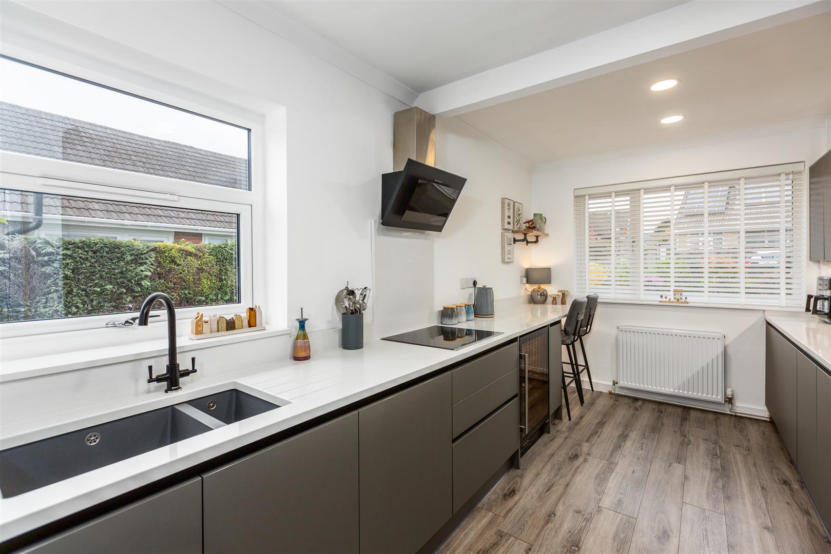 Weig Fach Lane, Fforestfach, Swansea, SA5 5AD